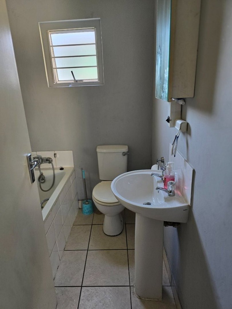 2 Bedroom Property for Sale in Pelican Park Western Cape